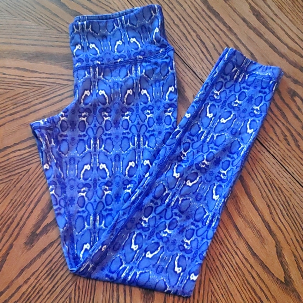 90 Degree by Reflex purple snake skin crop legging